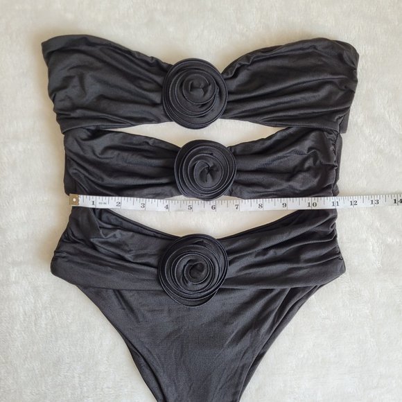 La Reveche Swim | Vesna One piece Black with Cut Outs and Rosebuds - Picture 6 of 10